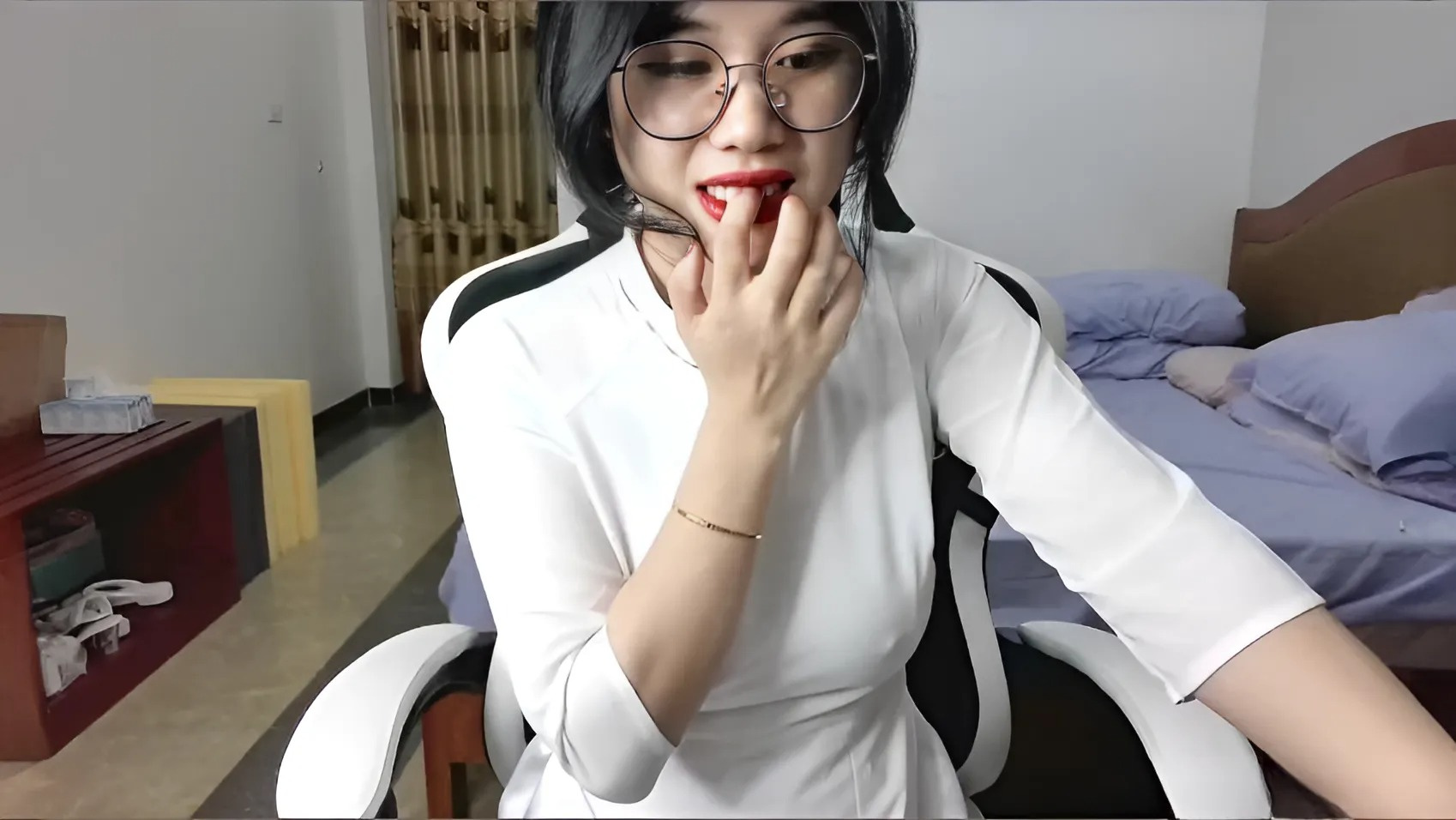 Anna Gấu của anh em đây